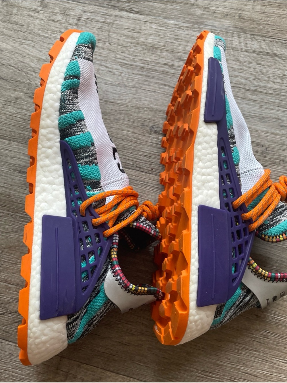 Size 10.5 - Adidas X Pharrell Williams Hu Race NMD Solar Pack Orange Aqua BB9528 - Picture 12 of 16